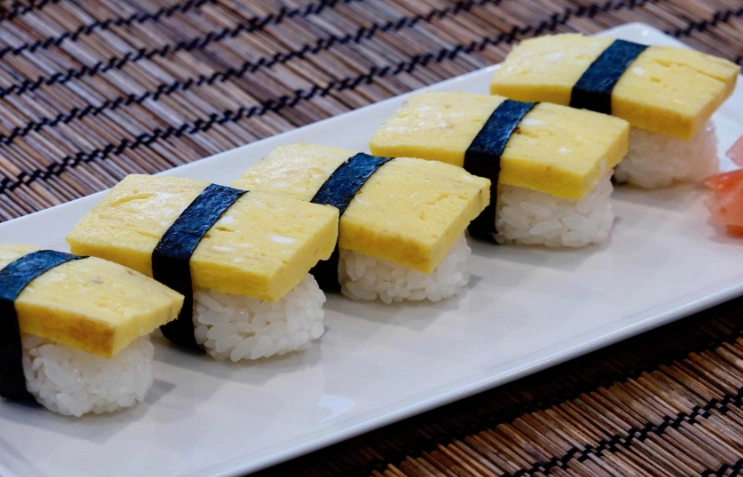 Is tamago sushi raw?