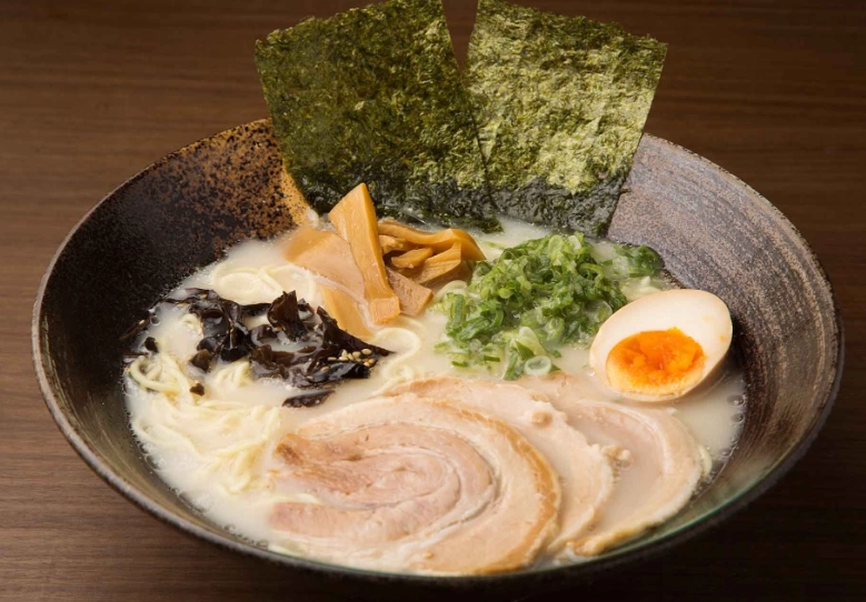 What is the flavor of tonkotsu?