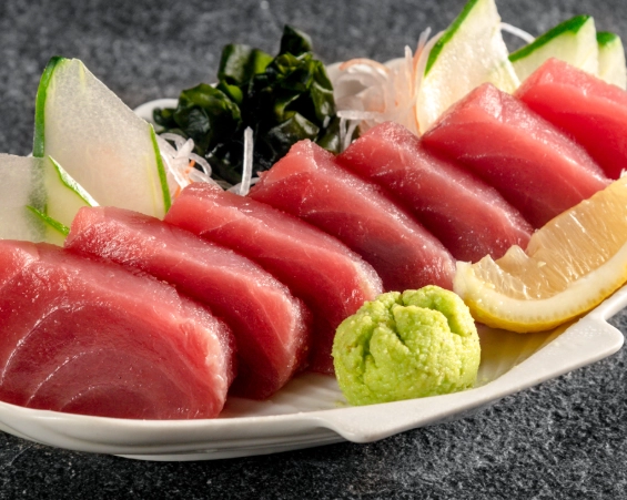 how to choose maguro sashimi