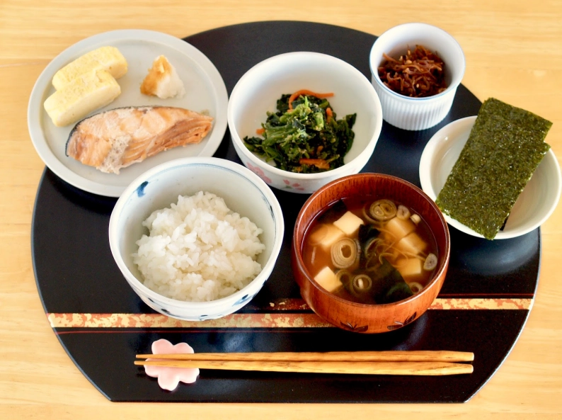 healthy Japanese breakfast