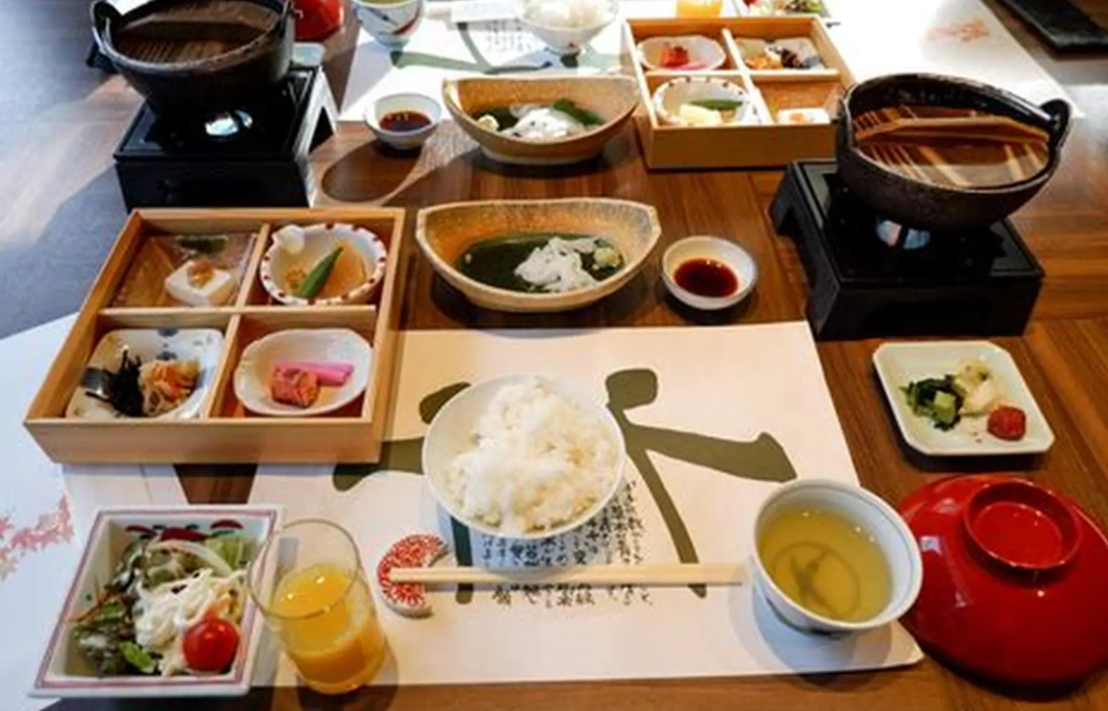 traditional japanese breakfast