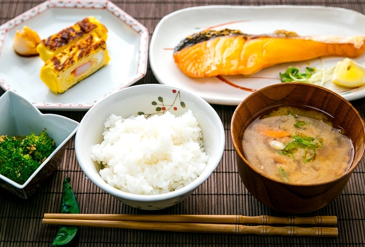 japanese breakfast set