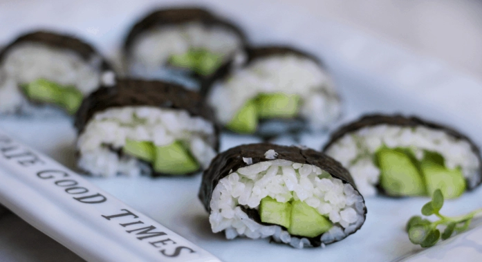 cucumber sushi roll