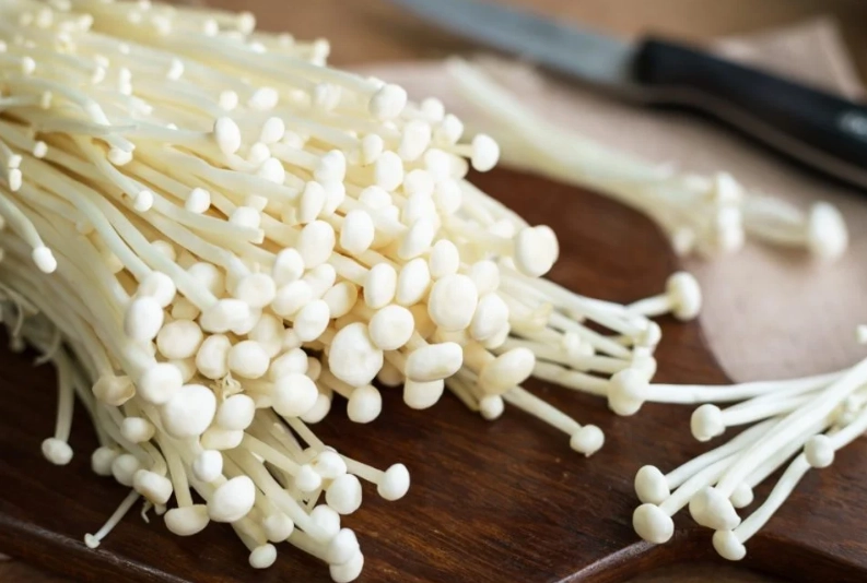 Can I eat enoki every day?