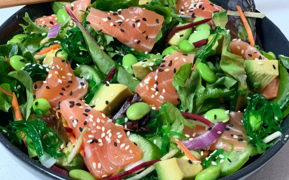 healthy sashimi salad