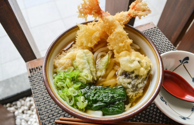 udon soup with tempura