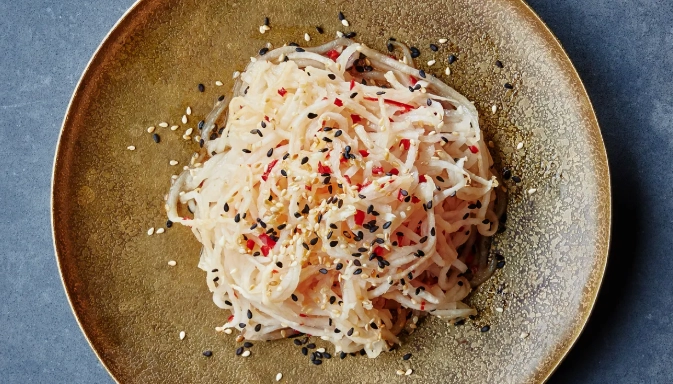 healthy daikon salad