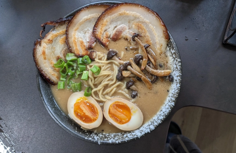 shoyu ramen vs tonkotsu