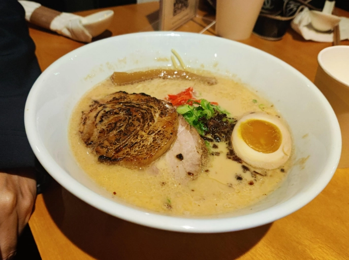 shoyu vs tonkotsu ramen