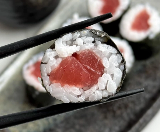 tuna sushi roll tuna sushi roll