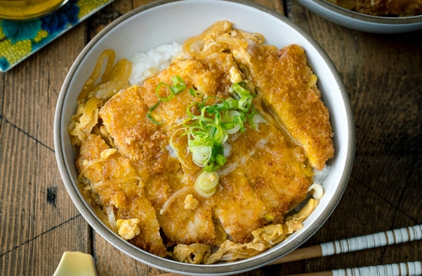 Japanese pork cutlet bowl Japanese pork cutlet bowl