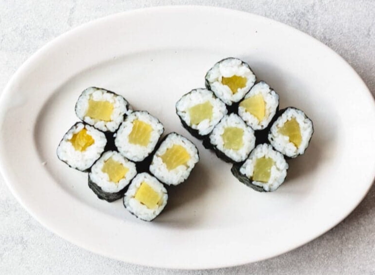 oshinko sushi roll oshinko sushi roll