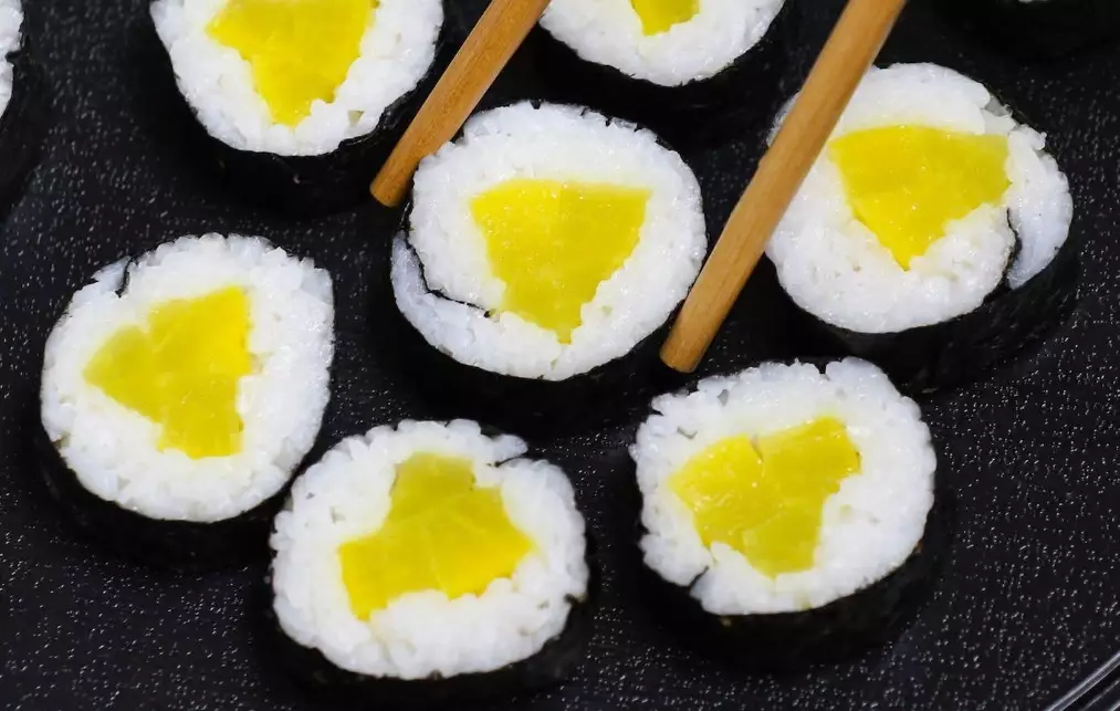 Oshinko roll