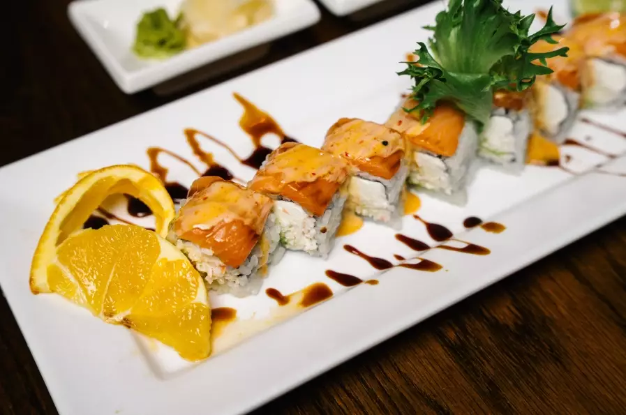 spicy tuna roll